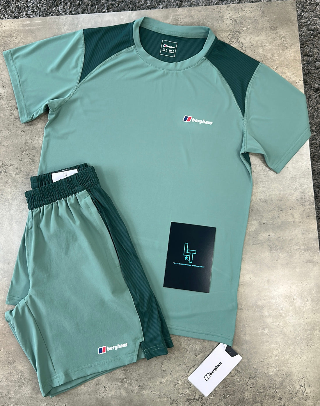 BERGHAUS SET - DARK/PINE GREEN