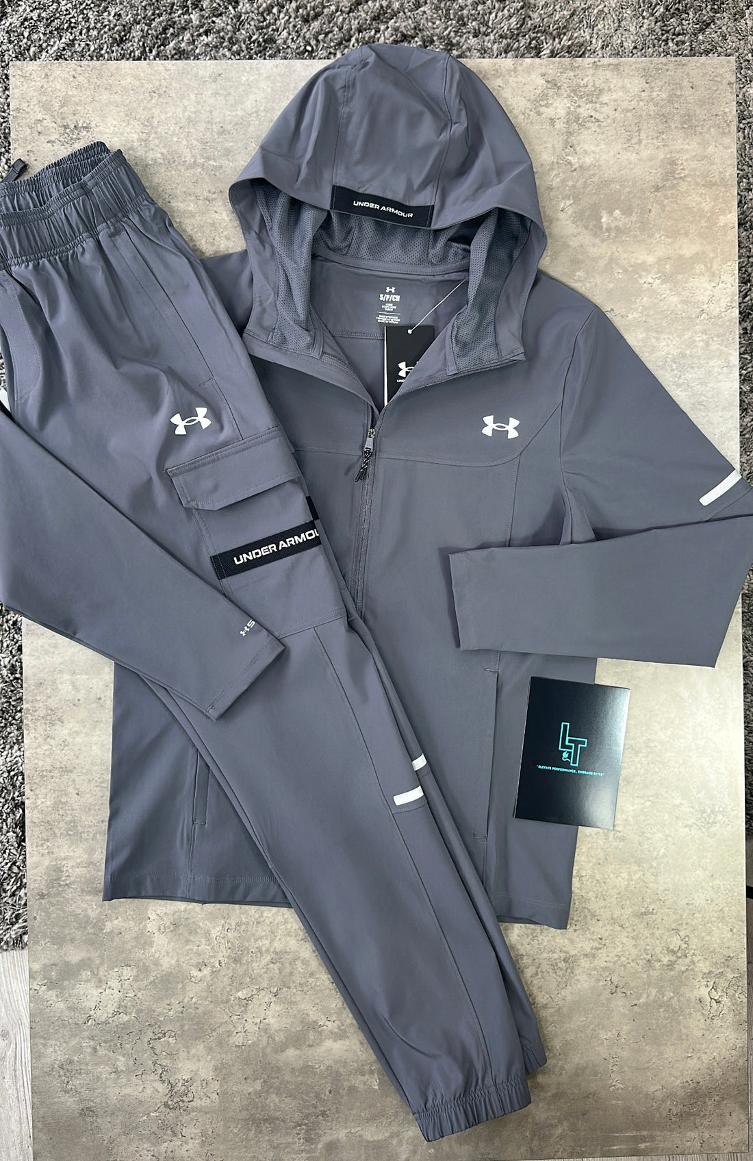 UNDER ARMOUR TECH UTILITY TRACKSUIT - GREY