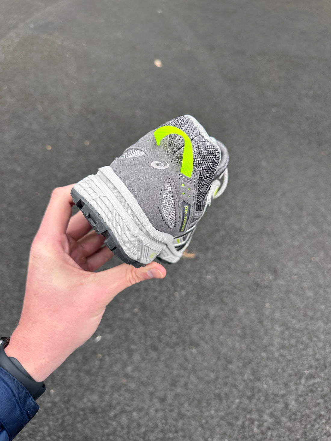 ASICS GEL VENTURE 6 - GREY / NEON
