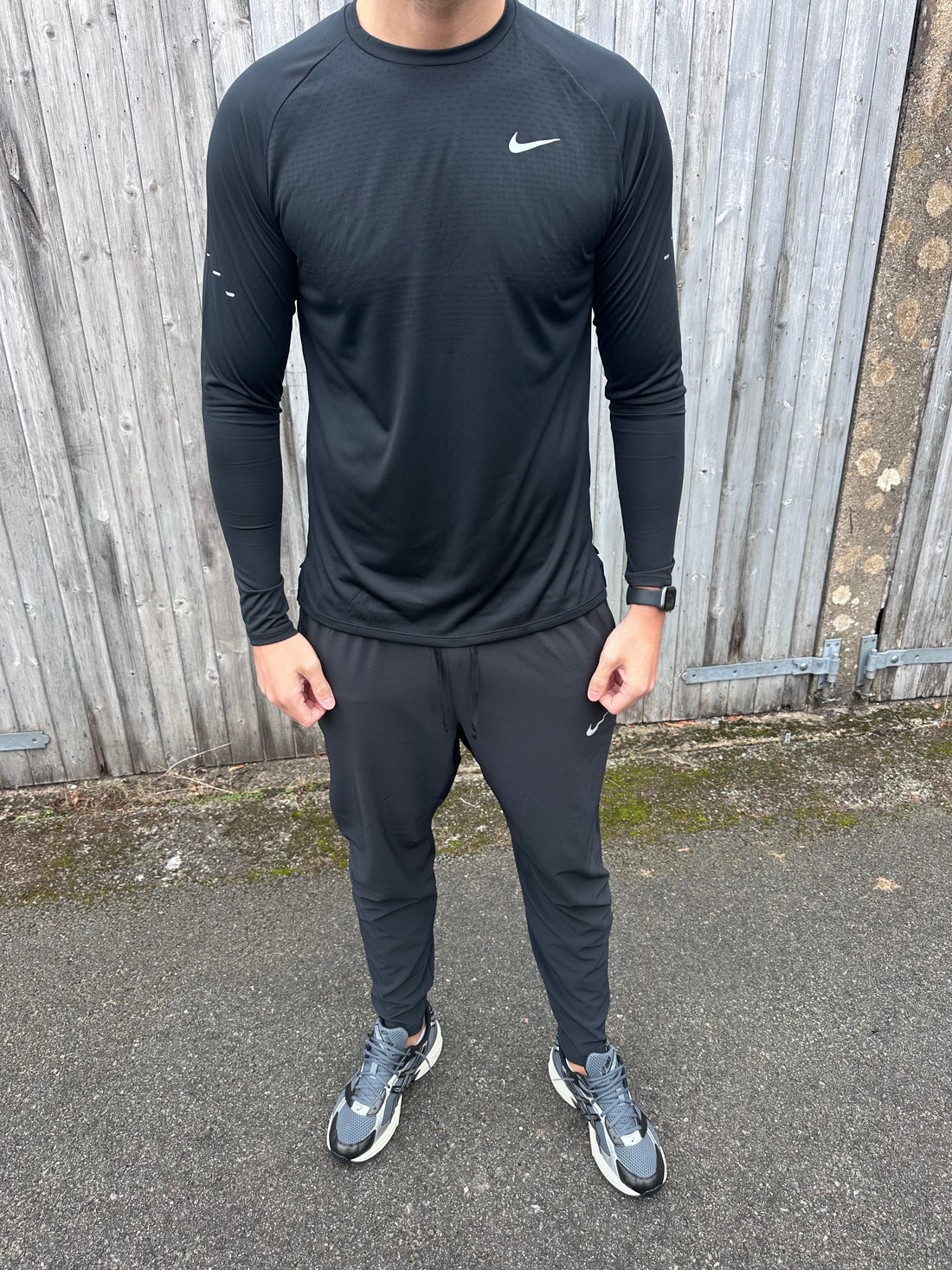 NIKE STRIDE LS SET - BLACK
