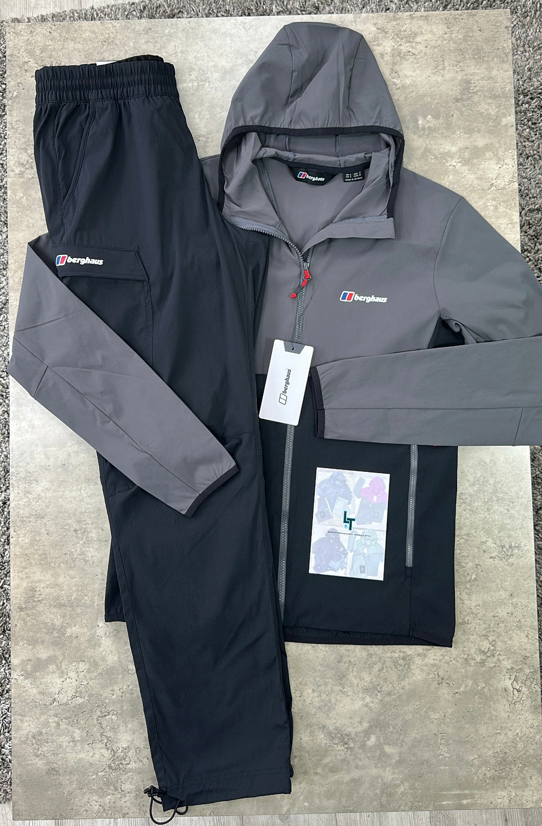 BERGHAUS CARGO TRACKSUIT - BLACK/DARK GREY