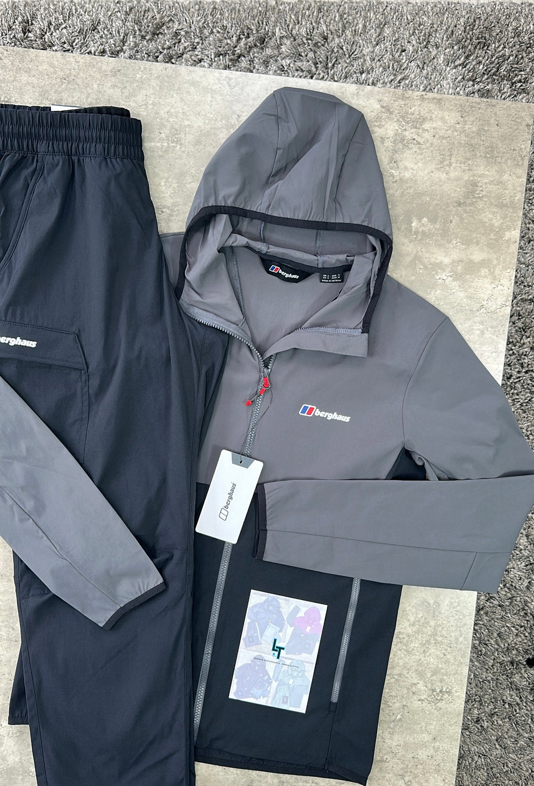 BERGHAUS CARGO TRACKSUIT - BLACK/DARK GREY