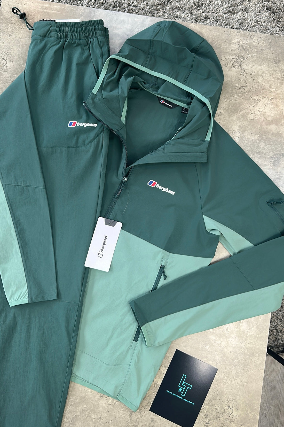 BERGHAUS TRACKSUIT - DARK/PINE GREEN