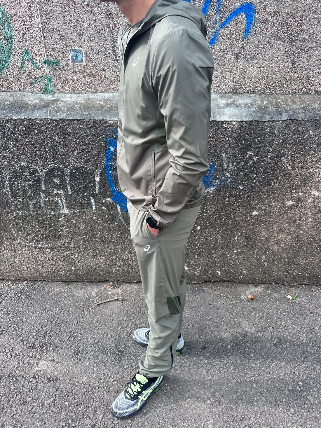 ASICS WOVEN TRACKSUIT - KHAKI