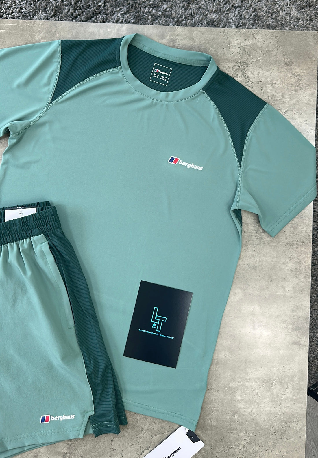 BERGHAUS SET - DARK/PINE GREEN