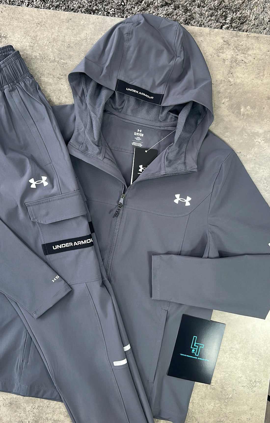 UNDER ARMOUR TECH UTILITY TRACKSUIT - GREY