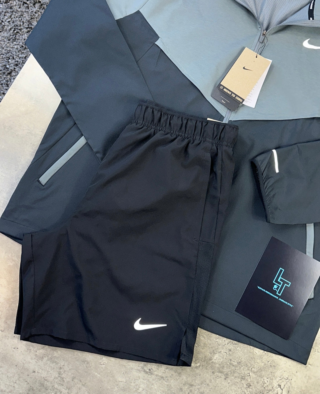 NIKE WINDRUNNER SET - BLACK/GREY