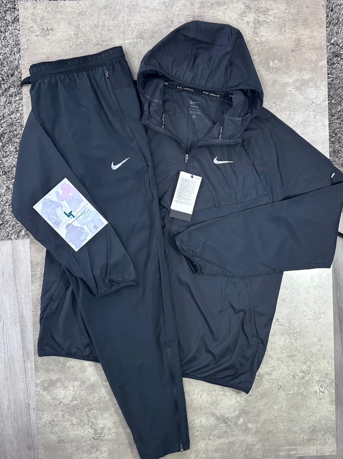 NIKE STRIDE TRACKSUIT - BLACK
