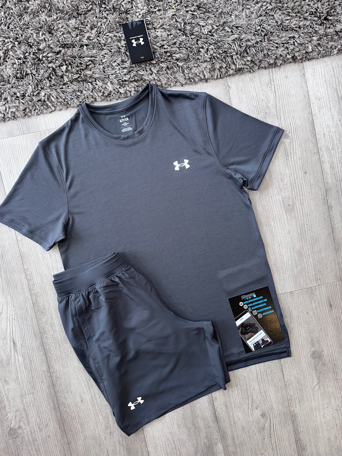 UNDER ARMOUR LAUNCH SET - DARK GREY