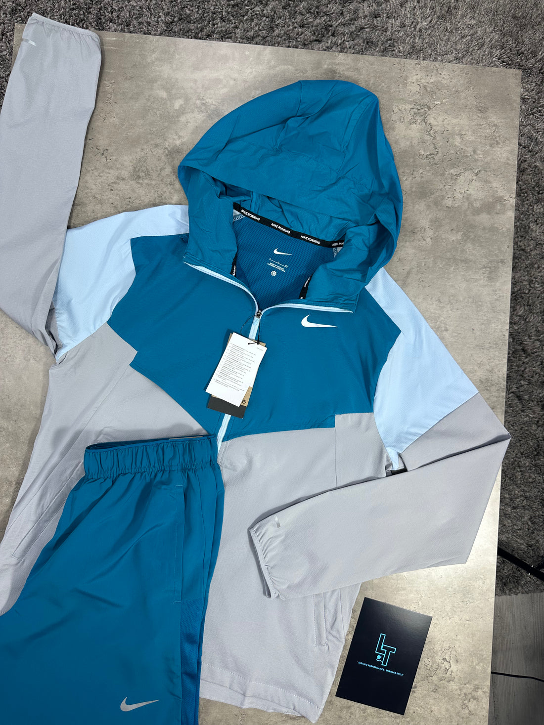 NIKE WINDRUNNER SET - ABYSS/LIGHT BLUE/LIGHT GREY