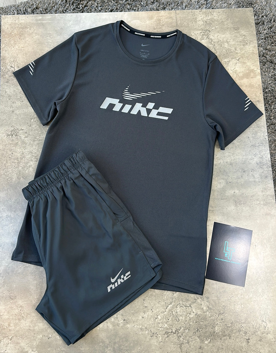 NIKE GRAPHIC 3 PIECE - CHARCOAL GREY