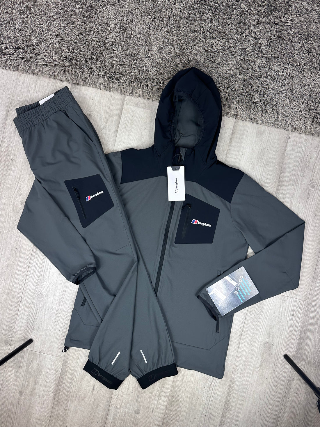 BERGHAUS TRACKSUIT - DARK GREY/BLACK