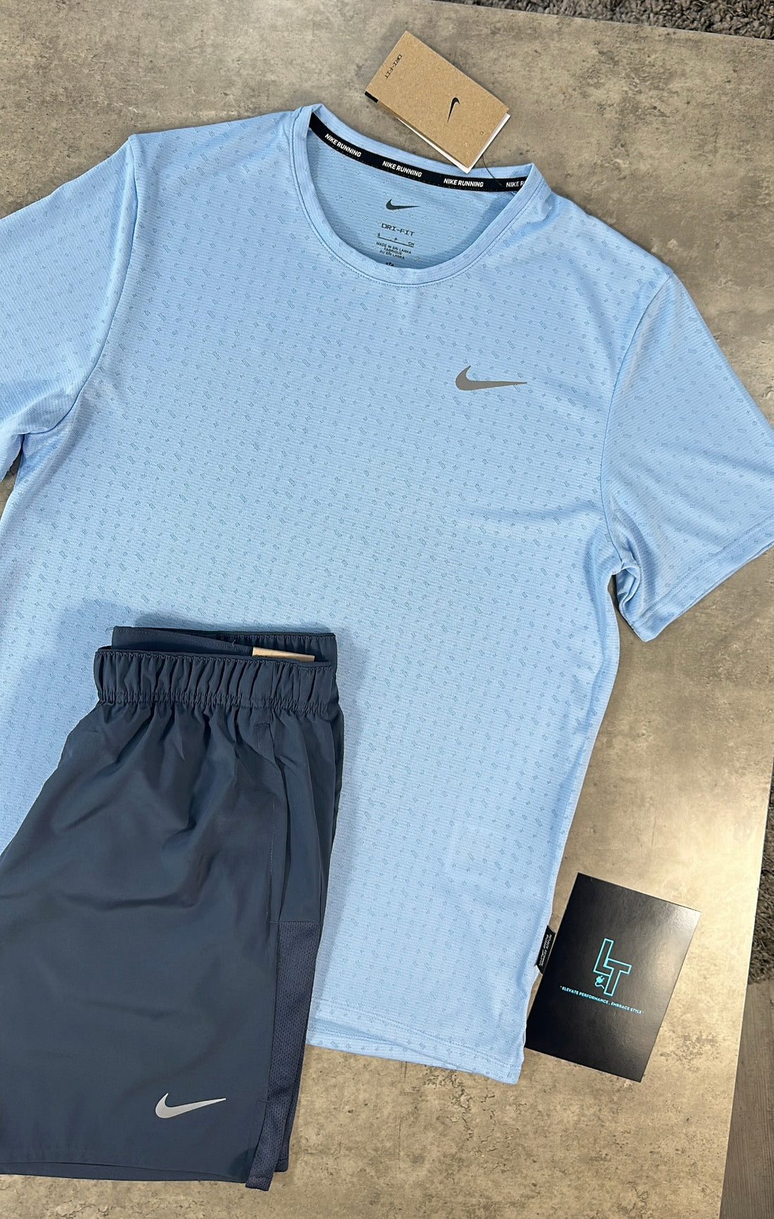 NIKE BREATHE SET - LIGHT/THUNDER BLUE