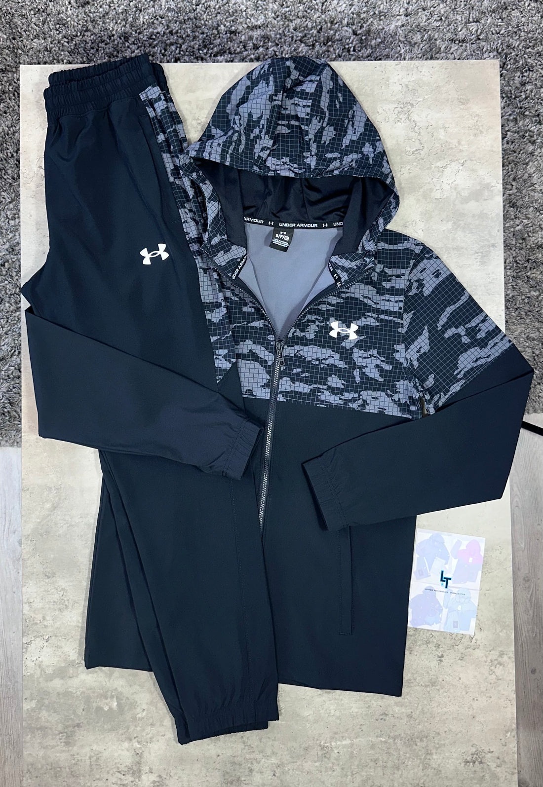 UNDER ARMOUR WOVEN TRACKSUIT - BLACK CAMO