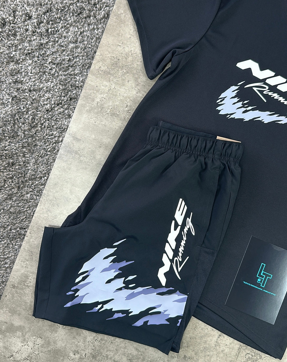 NIKE GRAPHIC MILER SET - BLACK
