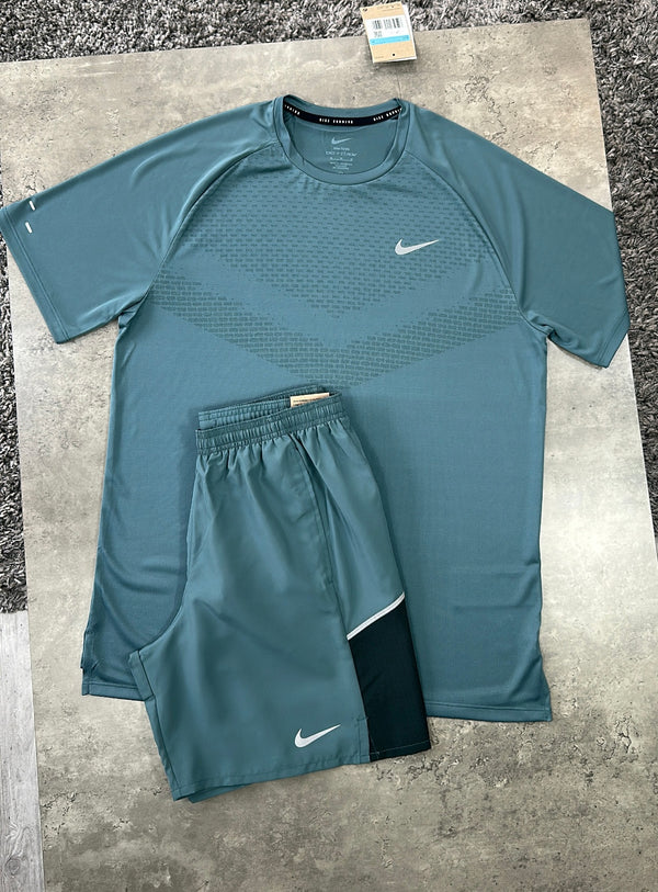 NIKE ADV MILER SET - GREEN