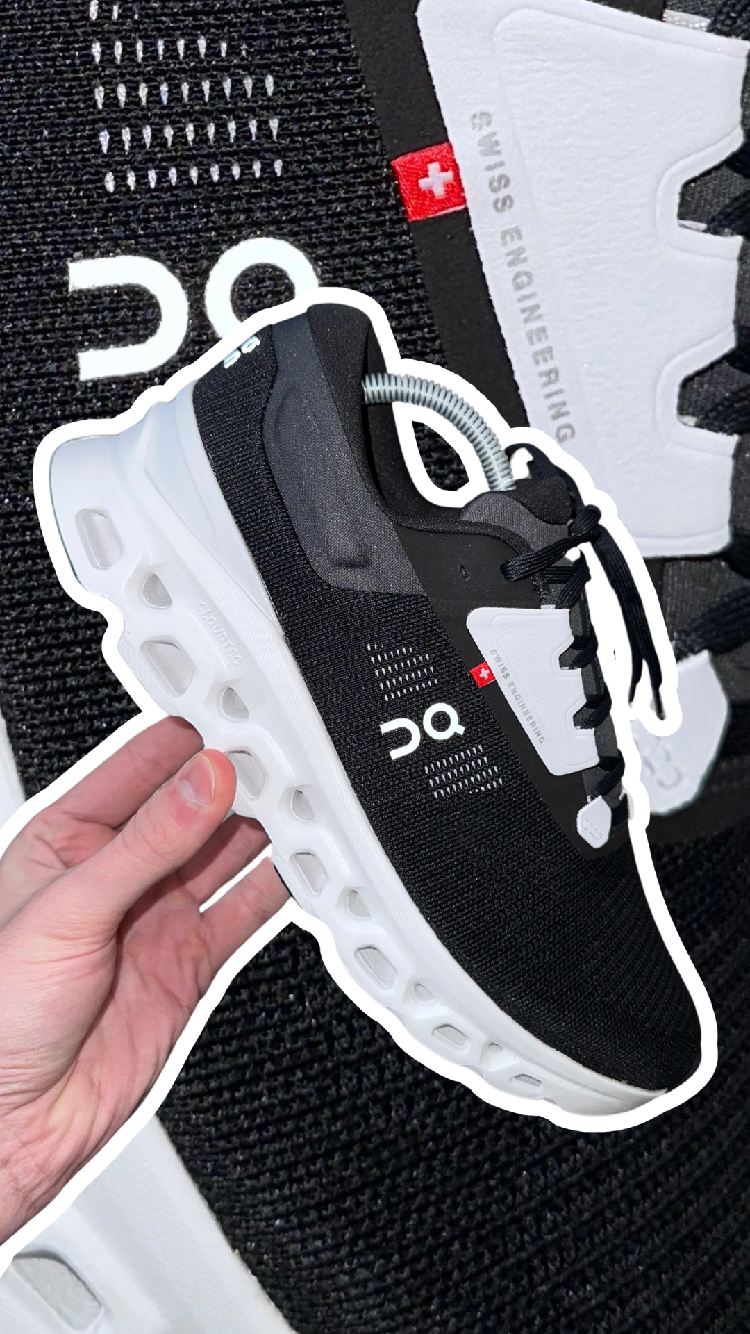 ON CLOUDSTRATUS 3 - BLACK / WHITE – Latesttrendzzuk ON CLOUDSTRATUS 3 - BLACK / WHITE – Latesttrendzzuk