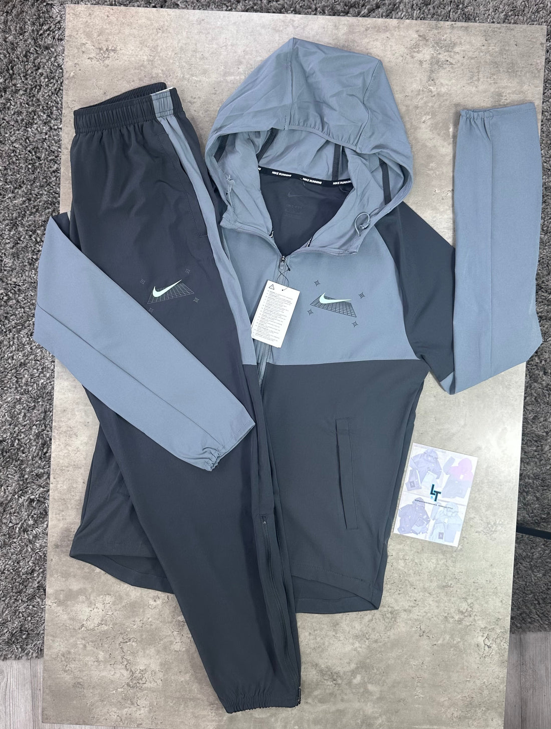NIKE GRAPHIC TRACKSUIT - DARK/LIGHT GREY