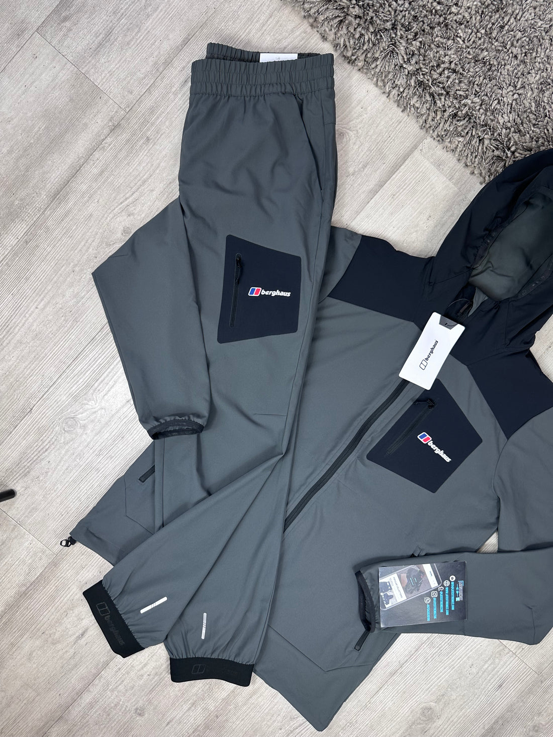 BERGHAUS TRACKSUIT - DARK GREY/BLACK