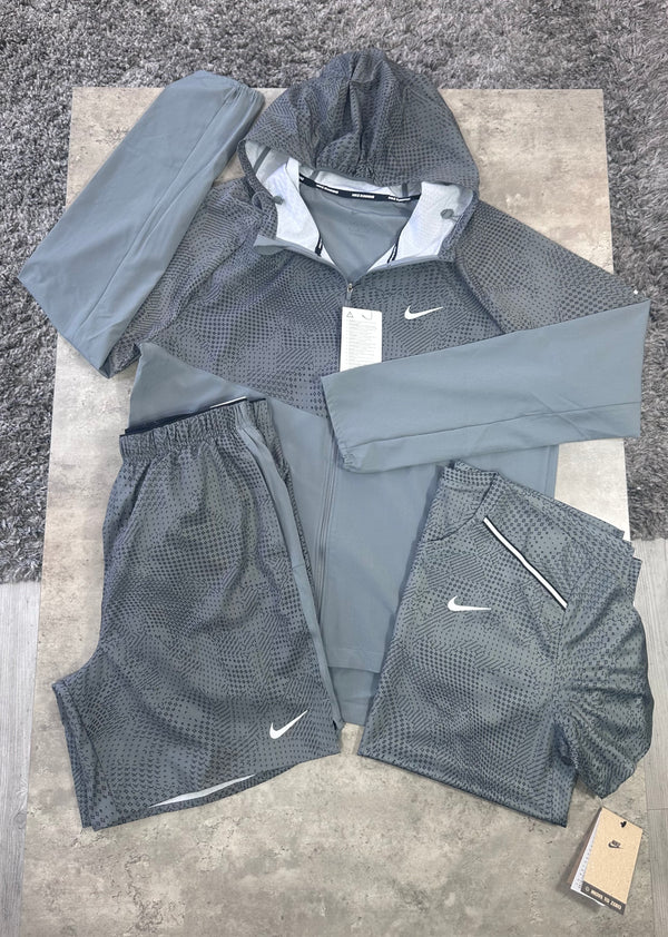 NIKE DIGITAL TRI SET - GREY