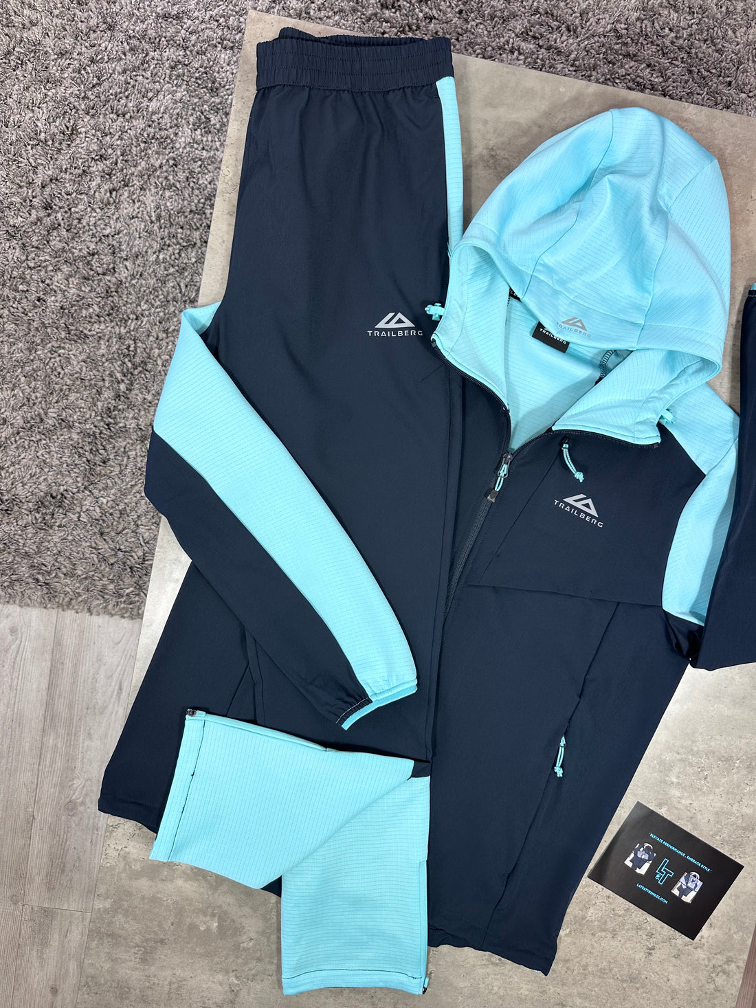 TRAILBERG DASH TRACKSUIT - Deep Ocean/Cyan Wave