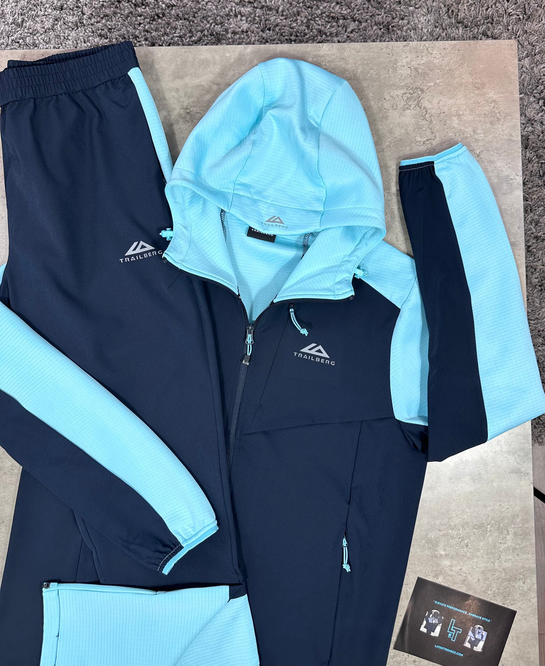 TRAILBERG DASH TRACKSUIT - Deep Ocean/Cyan Wave
