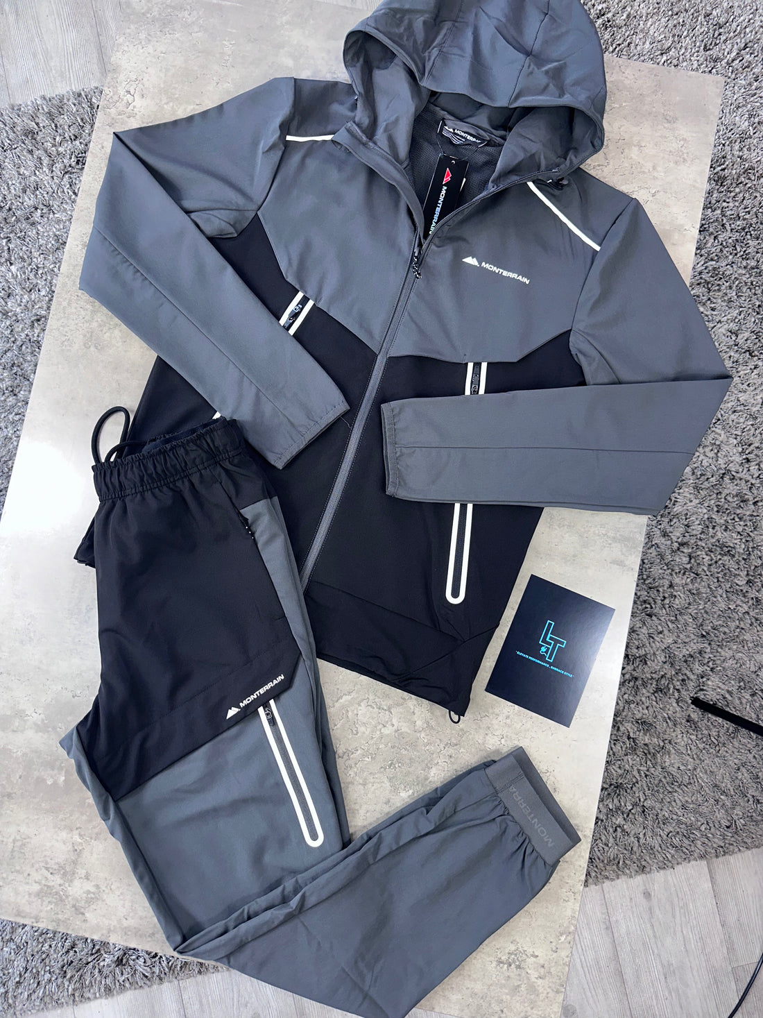 MONTERRAIN TRACKSUIT - BLACK/DARK GREY