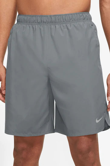 Nike challenger shorts 7 inch shop